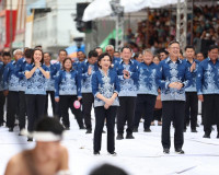ผู้ว่าราชการจังหวัดสุราษฎร์ธานี นำทีมหัวหน้าส่วนราชการ อบจ.ส ... พารามิเตอร์รูปภาพ 7