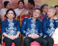 ผู้ว่าราชการจังหวัดสุราษฎร์ธานี นำทีมหัวหน้าส่วนราชการ อบจ.ส ... พารามิเตอร์รูปภาพ 19