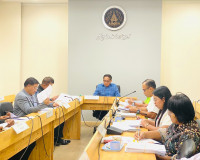 รองผู้ว่าราชการจังหวัดสุราษฎร์ธานี เป็นประธานในการประชุมคณะก ... พารามิเตอร์รูปภาพ 1