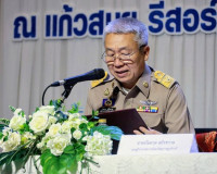 รองผู้ว่าราชการจังหวัดสุราษฎร์ธานี ให้การต้อนรับนายโกมล บัวเ ... พารามิเตอร์รูปภาพ 1