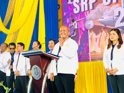 รองผู้ว่าราชการจังหวัดสุราษฎร์ธานี ประธานในพิธีกล่าวเปิดการแ ... พารามิเตอร์รูปภาพ 1