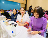 รองผู้ว่าราชการจังหวัดสุราษฎร์ธานี กล่าวต้อนรับนายสุรศักดิ์  ... พารามิเตอร์รูปภาพ 8