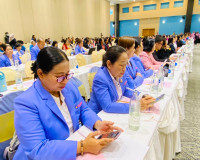 รองผู้ว่าราชการจังหวัดสุราษฎร์ธานี กล่าวต้อนรับนายสุรศักดิ์  ... พารามิเตอร์รูปภาพ 9