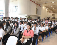 รองผู้ว่าราชการจังหวัดสุราษฎร์ธานี เป็นประธานในพิธีเปิดการแข ... พารามิเตอร์รูปภาพ 7