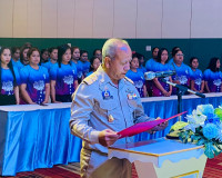 รองผู้ว่าราชการจังหวัดสุราษฎร์ธานี เป็นประธานในพิธีมอบเงินช่ ... พารามิเตอร์รูปภาพ 11