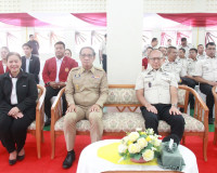 รองผู้ว่าราชการจังหวัดสุราษฎร์ธานี ให้การต้อนรับนายสหการณ์ เ ... พารามิเตอร์รูปภาพ 3