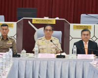 รองผู้ว่าราชการจังหวัดสุราษฎร์ธานี เป็นประธานในการประชุมคณะก ... พารามิเตอร์รูปภาพ 1