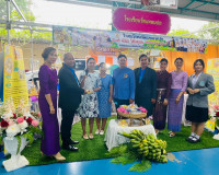 รองผู้ว่าราชการจังหวัดสุราษฎร์ธานี กล่าวต้อนรับนายชัยพล สุขเ ... พารามิเตอร์รูปภาพ 8