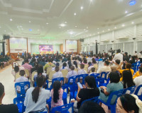 รองผู้ว่าราชการจังหวัดสุราษฎร์ธานี กล่าวต้อนรับนายชัยพล สุขเ ... พารามิเตอร์รูปภาพ 11