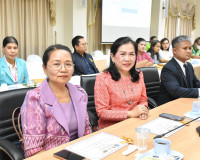 รองผู้ว่าราชการจังหวัดสุราษฎร์ธานี เป็นประธานในพิธีมอบเกียรต ... พารามิเตอร์รูปภาพ 17