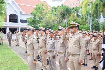 จังหวัดสุราษฎร์ธานี จัดพิธีเคารพธงชาติ เนื่องในวันพระราชทานธ ... พารามิเตอร์รูปภาพ 1