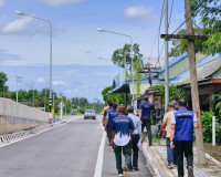 รองผู้ว่าราชการจังหวัดสุราษฎร์ธานี ลงพื้นที่ตรวจสอบและร่วมหา ... พารามิเตอร์รูปภาพ 6