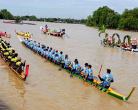 รองผู้ว่าราชการจังหวัดฯ เป็นประธานในพิธีเปิดการแข่งขันเรือยา ... พารามิเตอร์รูปภาพ 7