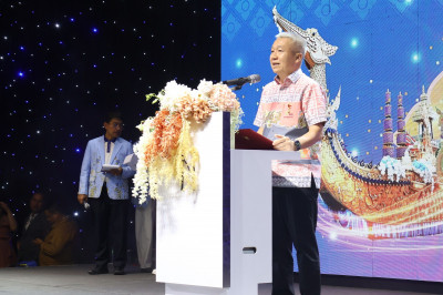 รองผู้ว่าราชการจังหวัดสุราษฎร์ธานี ให้การต้อนรับคณะนักท่องเท ... พารามิเตอร์รูปภาพ 1