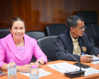 รองผู้ว่าราชการจังหวัดสุราษฎร์ธานี เข้ารับฟังข้อหารือจากผู้แ ... พารามิเตอร์รูปภาพ 4