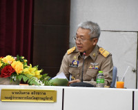 รองผู้ว่าราชการจังหวัดสุราษฎร์ธานี เข้าร่วมการประชุมเพื่อป้อ ... พารามิเตอร์รูปภาพ 1