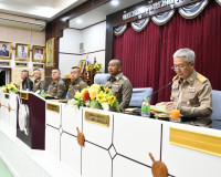 รองผู้ว่าราชการจังหวัดสุราษฎร์ธานี เข้าร่วมการประชุมเพื่อป้อ ... พารามิเตอร์รูปภาพ 6