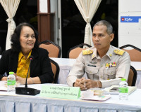 รองผู้ว่าราชการจังหวัดสุราษฎร์ธานี เข้าร่วมการประชุมเพื่อป้อ ... พารามิเตอร์รูปภาพ 8