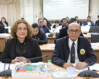 รองผู้ว่าราชการจังหวัดสุราษฎร์ธานี เป็นประธานการประชุมคณะผู้ ... พารามิเตอร์รูปภาพ 8