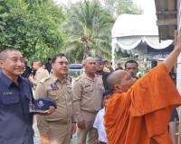 รองผู้ว่าราชการจังหวัดฯ เป็นประธานในพิธีมอบบ้านให้กับครอบครั ... พารามิเตอร์รูปภาพ 13