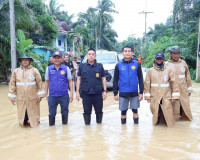 ผู้ว่าฯ สุราษฎร์ธานี นำทีมลงพื้นที่ดอนสัก – กาญจนดิษฐ์ ติดตา ... พารามิเตอร์รูปภาพ 3