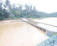 ผู้ว่าฯ สุราษฎร์ธานี นำทีมลงพื้นที่ดอนสัก – กาญจนดิษฐ์ ติดตา ... พารามิเตอร์รูปภาพ 12