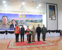 รมช.มหาดไทย ลงพื้นที่จังหวัดสุราษฎร์ธานีตรวจเยี่ยมและติดตามส ... พารามิเตอร์รูปภาพ 1