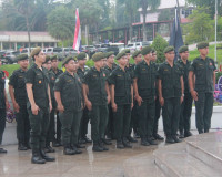 ผู้ว่าราชการจังหวัดสุราษฎร์ธานีนำข้าราชการและลูกเสือ-เนตรนาร ... พารามิเตอร์รูปภาพ 4