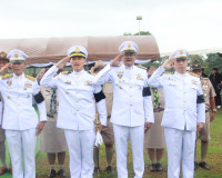 ผู้ว่าราชการจังหวัดสุราษฎร์ธานีนำข้าราชการและลูกเสือ-เนตรนาร ... พารามิเตอร์รูปภาพ 28