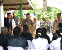 องคมนตรี ตรวจเยี่ยมการดำเนินงานของมหาวิทยาลัยราชภัฏสุราษฎร์ธ ... พารามิเตอร์รูปภาพ 6