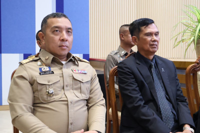 องคมนตรี ตรวจเยี่ยมการดำเนินงานของมหาวิทยาลัยราชภัฏสุราษฎร์ธ ... พารามิเตอร์รูปภาพ 1