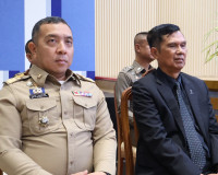 องคมนตรี ตรวจเยี่ยมการดำเนินงานของมหาวิทยาลัยราชภัฏสุราษฎร์ธ ... พารามิเตอร์รูปภาพ 1