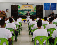 รองผู้ว่าราชการจังหวัดสุราษฎร์ธานี กล่าวต้อนรับนายศุภชัย ใจส ... พารามิเตอร์รูปภาพ 10