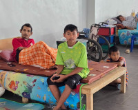 ผู้ว่าฯ สุราษฎร์ฯ ลงพื้นที่ติดตามและประชุมที่บ้านนาสาร ขับเค ... พารามิเตอร์รูปภาพ 1