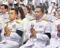 ข้าราชการและประชาชนจังหวัดสุราษฎร์ธานีพร้อมใจร่วมพิธีเจริญพร ... พารามิเตอร์รูปภาพ 15