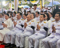 ข้าราชการและประชาชนจังหวัดสุราษฎร์ธานีพร้อมใจร่วมพิธีเจริญพร ... พารามิเตอร์รูปภาพ 18
