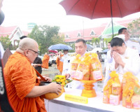 ข้าราชการและประชาชนจังหวัดสุราษฎร์ธานีพร้อมใจร่วมพิธีเจริญพร ... พารามิเตอร์รูปภาพ 22