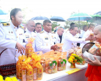 ข้าราชการและประชาชนจังหวัดสุราษฎร์ธานีพร้อมใจร่วมพิธีเจริญพร ... พารามิเตอร์รูปภาพ 41
