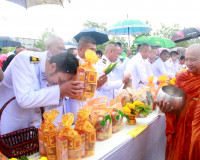 ข้าราชการและประชาชนจังหวัดสุราษฎร์ธานีพร้อมใจร่วมพิธีเจริญพร ... พารามิเตอร์รูปภาพ 44