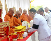 ข้าราชการและประชาชนจังหวัดสุราษฎร์ธานีพร้อมใจร่วมพิธีเจริญพร ... พารามิเตอร์รูปภาพ 45