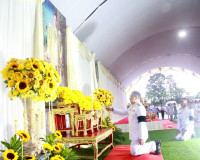 ข้าราชการและประชาชนจังหวัดสุราษฎร์ธานีพร้อมใจร่วมพิธีเจริญพร ... พารามิเตอร์รูปภาพ 46