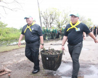 ผู้ว่าฯ สุราษฎร์ธานีนำจิตอาสาพระราชทานและพสกนิกรทุกหมู่เหล่า ... พารามิเตอร์รูปภาพ 10