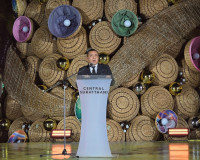 สุราษฎร์ธานีเปิดไฟต้นคริสต์มาส “พราวราสา” ยกย่องมะพร้าว–หัตถ ... พารามิเตอร์รูปภาพ 4