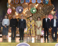 สุราษฎร์ธานีเปิดไฟต้นคริสต์มาส “พราวราสา” ยกย่องมะพร้าว–หัตถ ... พารามิเตอร์รูปภาพ 26