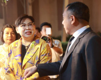 สุราษฎร์ธานีเปิดไฟต้นคริสต์มาส “พราวราสา” ยกย่องมะพร้าว–หัตถ ... พารามิเตอร์รูปภาพ 27