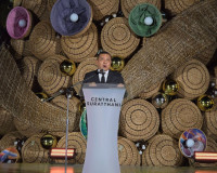 สุราษฎร์ธานีเปิดไฟต้นคริสต์มาส “พราวราสา” ยกย่องมะพร้าว–หัตถ ... พารามิเตอร์รูปภาพ 34