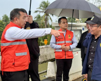 ผู้ว่าราชการจังหวัดสุราษฎร์ธานีลงพื้นที่ตรวจสอบการติดตั้งเคร ... พารามิเตอร์รูปภาพ 3