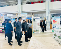 รองผู้ว่าราชการจังหวัดสุราษฎร์ธานี เป็นประธานในพิธีเปิดงานเส ... พารามิเตอร์รูปภาพ 7