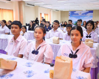 ผู้ว่าฯ สุราษฎร์ธานี มอบทุนการศึกษาแก่นักเรียนในจังหวัดสุราษ ... พารามิเตอร์รูปภาพ 2