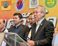 รองผู้ว่าราชการจังหวัดสุราษฎร์ธานี เป็นประธานเปิดการแข่งขันก ... พารามิเตอร์รูปภาพ 4